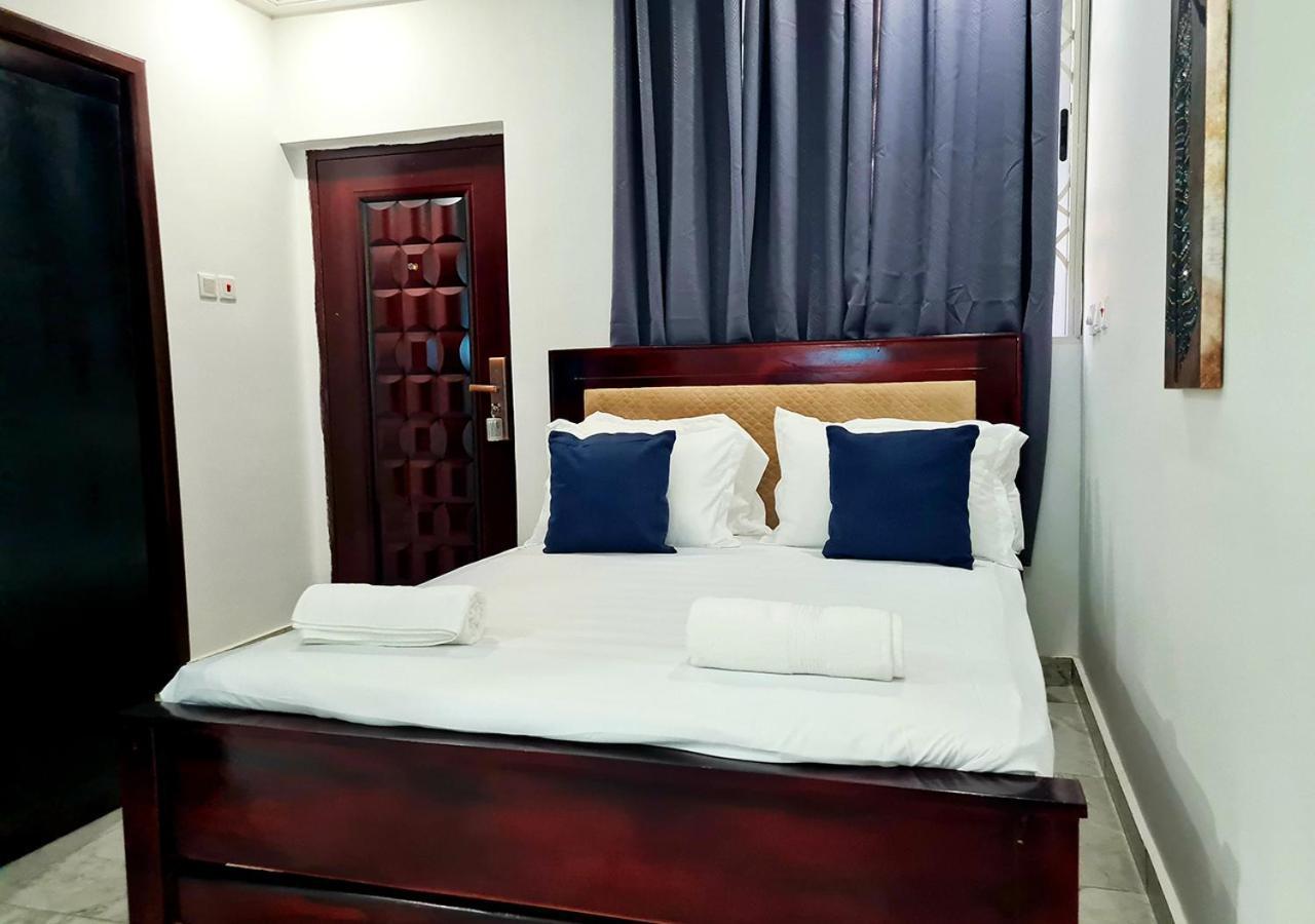 Douglas Luxury Apartments At Douglas Court, Adenta, Accra Ngoại thất bức ảnh