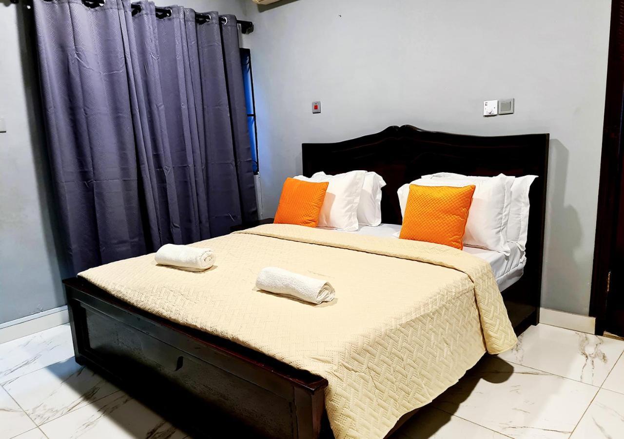 Douglas Luxury Apartments At Douglas Court, Adenta, Accra Ngoại thất bức ảnh