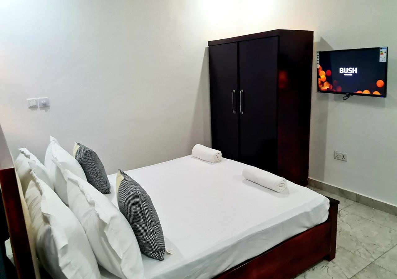 Douglas Luxury Apartments At Douglas Court, Adenta, Accra Ngoại thất bức ảnh