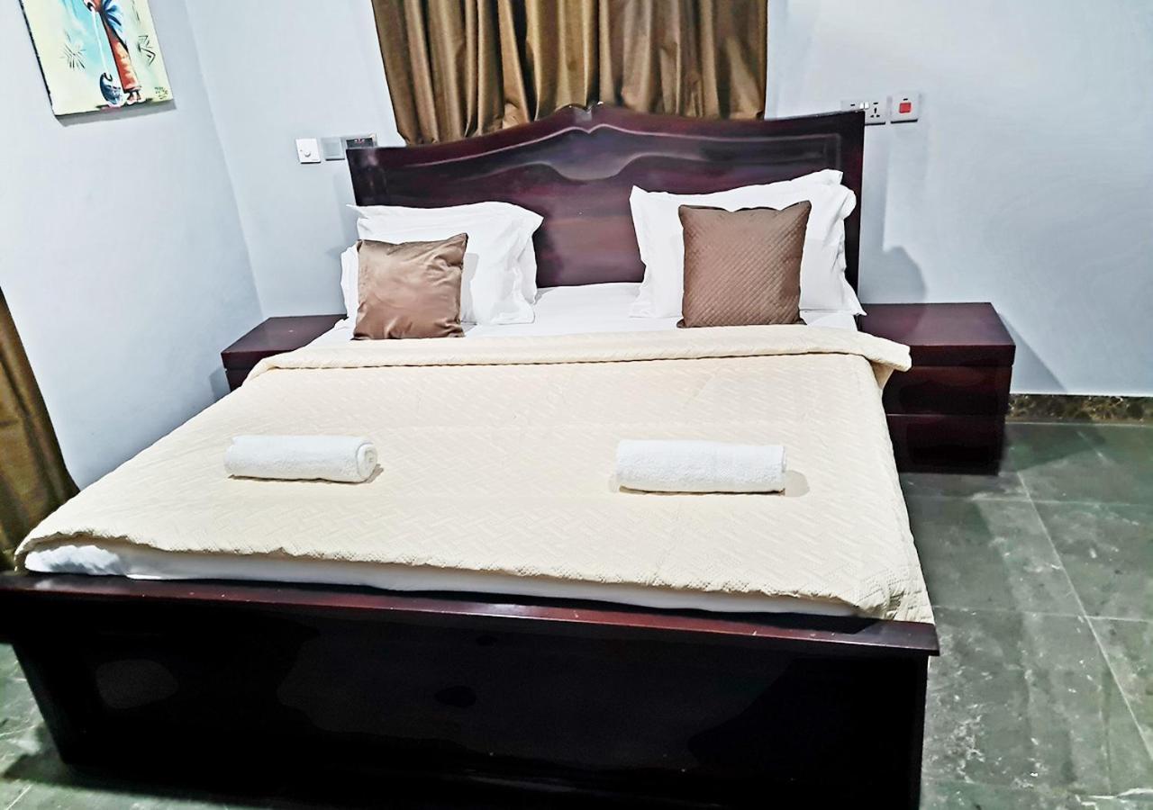 Douglas Luxury Apartments At Douglas Court, Adenta, Accra Ngoại thất bức ảnh