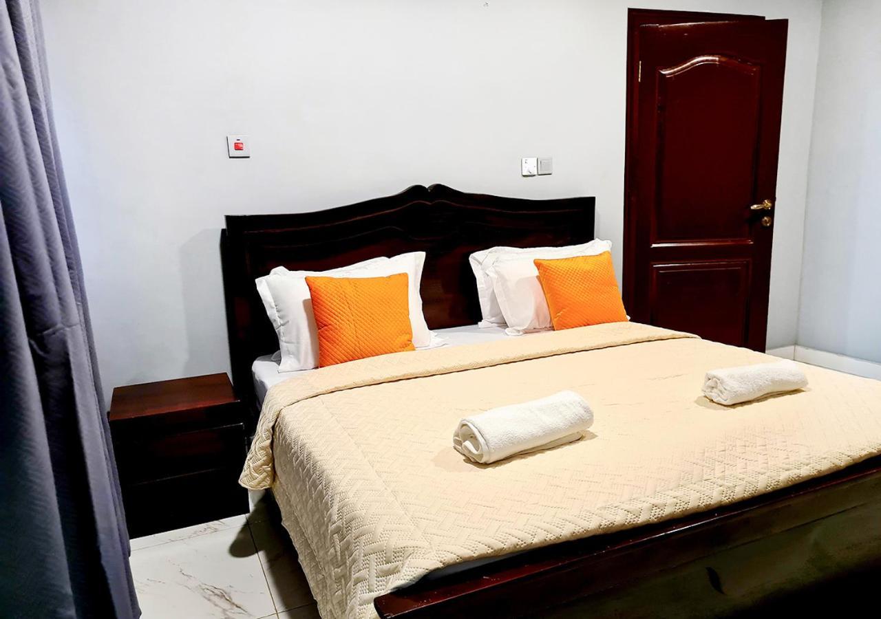 Douglas Luxury Apartments At Douglas Court, Adenta, Accra Ngoại thất bức ảnh